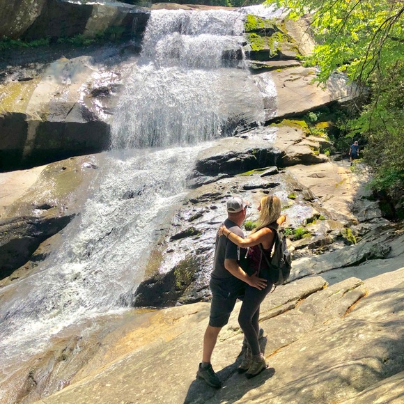 Meet your Posher, Stephanie - Picture 9 of 12